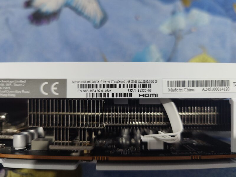 Pure AMD Radeon RX 7700 XT 12GB cu garantie 2 ani. Pret 2000.